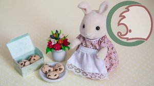 Куклы и еда для ниих